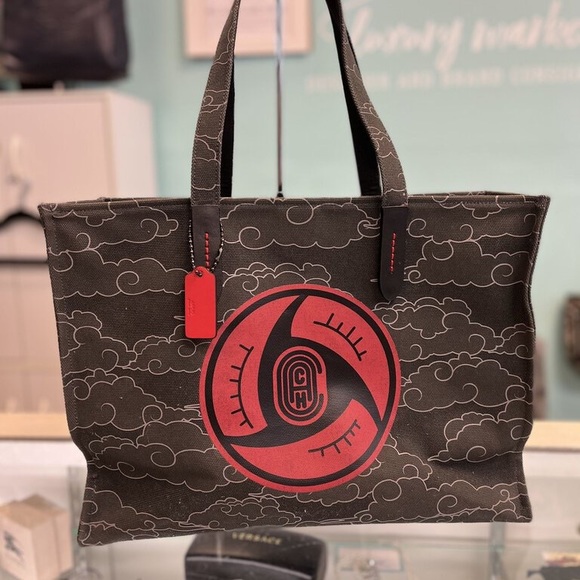 COACH 84708 Coach x Michael B. Jordan *Naruto* tote 42 Military Black - Picture 3 of 4